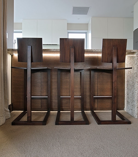 Bar stool
