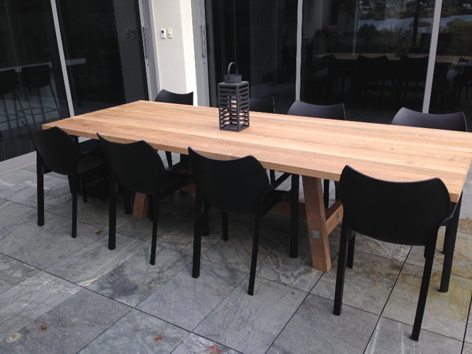 Trestle outdoor